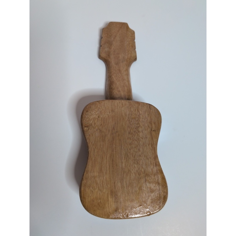 Handmade  Curved Wooden Guitar Ashtray  Made‎ From The Philippines NWT - Picture 5 of 5